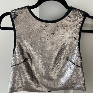 Sequins cropped top